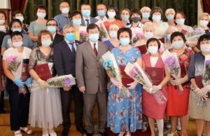 Медикам вручили государственные награды Медикам вручили государственные награды