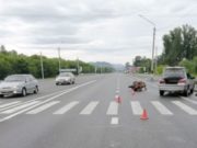 Пенсионер на мопеде протаранил иномарку