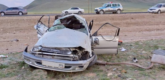 Два человека погибли в аварии в Кош-Агачском районе