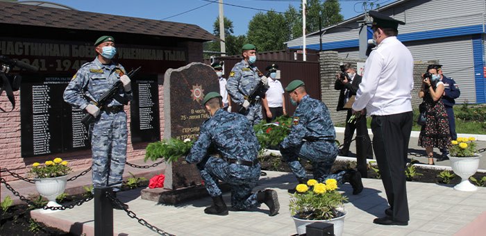 Мемориал в честь героев Великой Отечественной войны открыли в Горно-Алтайске