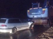 Пьяный водитель на «Тойоте» врезался в экскаватор Пьяный водитель на «Тойоте» врезался в экскаватор