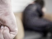 «Квартирный вопрос» довел до уголовного дела: горожанин напал на мать и брата