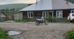 Пьяный мотоциклист без прав сбил пятилетнего велосипедиста
