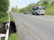 Из-за оползня ограничено движение транспорта между Горно-Алтайском и Кызыл-Озеком Из-за оползня ограничено движение транспорта между Горно-Алтайском и Кызыл-Озеком
