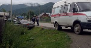 Водитель потерял сознание за рулем и врезался в столб