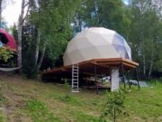 Около Артыбаша строят необычную турбазу из купольных домов Около Артыбаша строят необычную турбазу из купольных домов