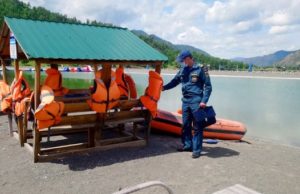Только один пляж официально открыт в Республике Алтай