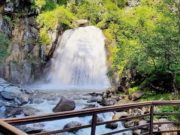 На водопаде Корбу реконструировали обзорную площадку