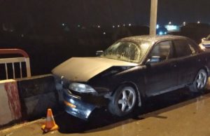 Нетрезвый житель Онгудайского района на Toyota Camry врезался в бетонное ограждение Нетрезвый житель Онгудайского района на Toyota Camry врезался в бетонное ограждение