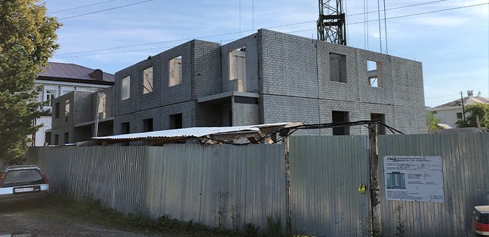 При строительстве дома в переулке Театральном похищено почти 16 млн рублей