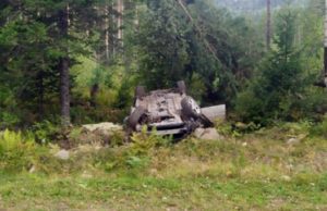 Мужчина погиб, перевернувшись на угнанном автомобиле Мужчина погиб, перевернувшись на угнанном автомобиле