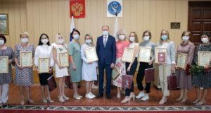 Олег Хорохордин встретился со стобалльниками и их учителями