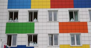 75 млн рублей выделено Республике Алтай на выплаты медикам, работающим с «ковидными» больными
