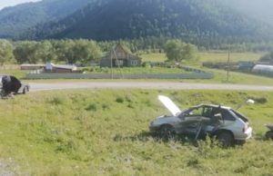 Автотуристы устроили ДТП в Онгудайском районе Автотуристы устроили ДТП в Онгудайском районе