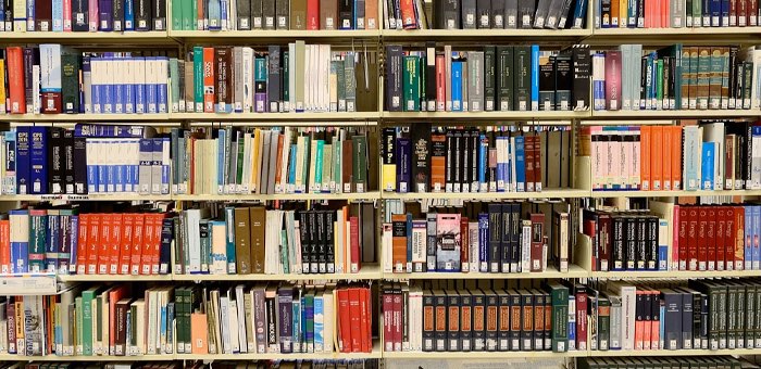 «Спасите нашу библиотеку!»