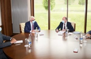 Олег Хорохордин провел переговоры с руководителем Российского союза промышленников и предпринимателей Олег Хорохордин провел переговоры с руководителем Российского союза промышленников и предпринимателей