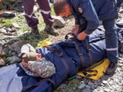 Туристы продолжают попадать в неприятности Туристы продолжают попадать в неприятности