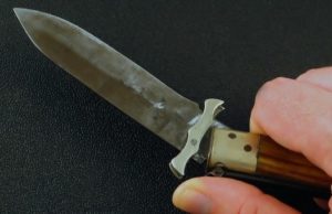 Сельчанин жестоко расправился с приятелем и потом пытался покончить с собой Сельчанин жестоко расправился с приятелем и потом пытался покончить с собой