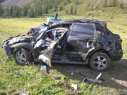 Не вписалась в поворот: молодая горожанка разбила машину на Чуйском тракте Не вписалась в поворот: молодая горожанка разбила машину на Чуйском тракте