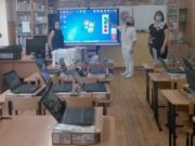 Сто школ и колледжей получили новейшее компьютерное оборудование Сто школ и колледжей получили новейшее компьютерное оборудование