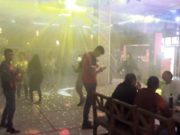 В барах и ночных клубах Горно-Алтайска грубо нарушают «антиковидные» нормы В барах и ночных клубах Горно-Алтайска грубо нарушают «антиковидные» нормы