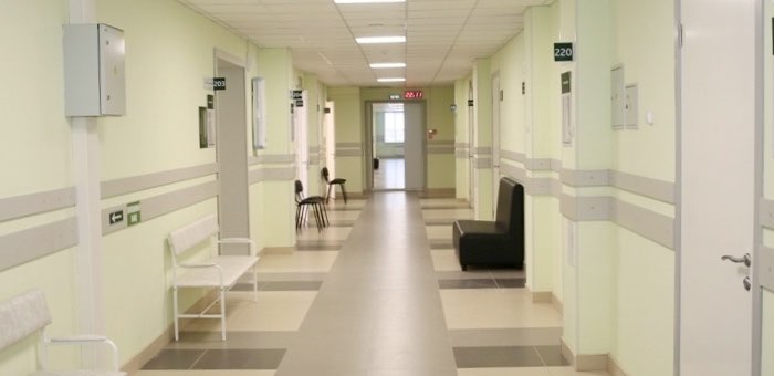 В коронавирусных госпиталях увеличивают коечный фонд