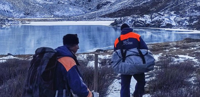 Спасатели обнаружили и доставили в Горно-Алтайск тело утонувшего фотохудожника