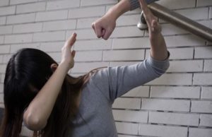45-летний горожанин пытался убить бывшую любовницу 45-летний горожанин пытался убить бывшую любовницу