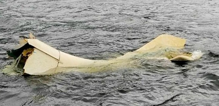 У кордона Байгазан на Телецком озере всплыл обломок потерпевшего крушение самолета