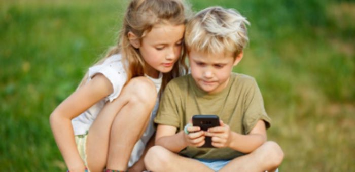 Как не разориться: четыре истории о детях и мобильных играх