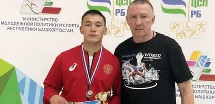 Спортсмен из Горно-Алтайска стал призером Кубка России по греко-римской борьбе