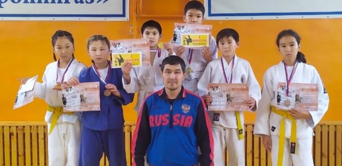 Дзюдоисты из Горного Алтая успешно выступили на межрегиональном турнире
