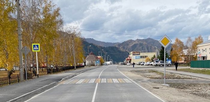 Ремонт 12 участков региональных дорог завершен в Республике Алтай