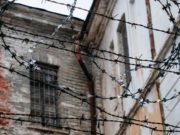 Присяжные признали виновным мужчину, забившего до смерти своего бывшего сокамерника Присяжные признали виновным мужчину, забившего до смерти своего бывшего сокамерника