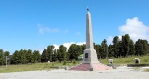 На Семинском заканчивается реставрация площадки для отдыха На Семинском заканчивается реставрация площадки для отдыха