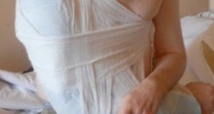 Женщина искалечила супруга, застав его в постели с соседкой Женщина искалечила супруга, застав его в постели с соседкой
