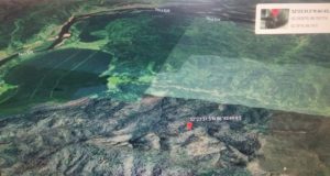 Спасатели пытаются эвакуировать живущего в тайге отшельника, который сломал ногу Спасатели пытаются эвакуировать живущего в тайге отшельника, который сломал ногу