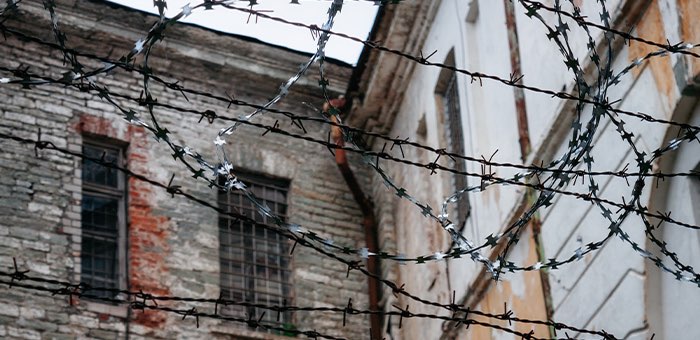 Преступник, устроивший поножовщину у кафе «Тайм-Аут», получил семь лет «строгача»