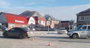 В Усть-Кане среди бела дня сбили женщину, она госпитализирована В Усть-Кане среди бела дня сбили женщину, она госпитализирована