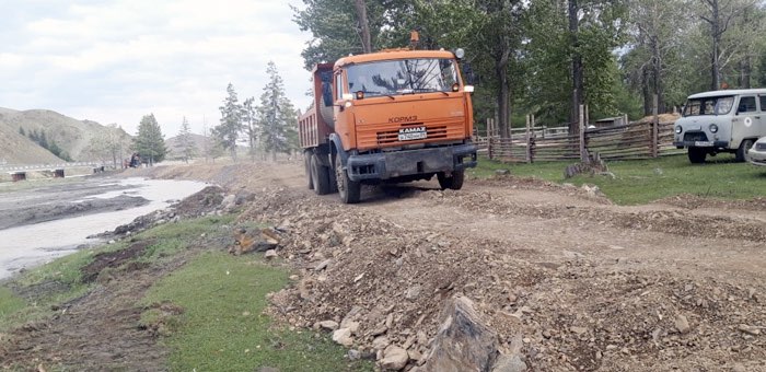 В Чаган-Узуне капитально отремонтировали противоледные дамбы