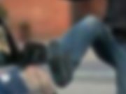Демонстрируя друзьям свою дерзость, студент повредил чужой внедорожник Студент повредил чужой внедорожник, демонстрируя друзьям свою дерзость
