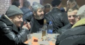 Пивнушки нарушают «антиковидные» ограничения