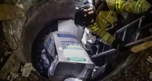 Мужчина едва не погиб в бетонном колодце в Горно-Алтайске Мужчина едва не погиб в бетонном колодце в Горно-Алтайске