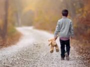 12-летний мальчик прошел пешком почти 40 километров, чтобы вернуться к отцу 12-летний мальчик прошел пешком почти 40 километров, чтобы вернуться к отцу