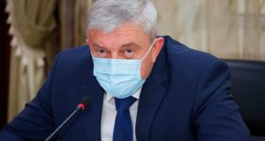 Олег Хорохордин поручил Махалову разобраться с «Коммунальщиком»