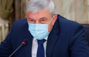 Олег Хорохордин поручил Махалову разобраться с «Коммунальщиком» Олег Хорохордин поручил Махалову разобраться с «Коммунальщиком»