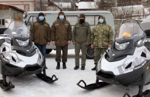 Охоткомитет получил снегоходы с прицепами Охоткомитет получил снегоходы с прицепами