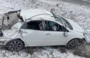 Нетрезвый водитель перевернулся на Чуйском тракте на Toyota Corolla Нетрезвый водитель перевернулся на Чуйском тракте на Toyota Corolla