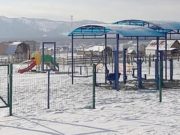 В Усть-Коксе благоустроили детскую спортивно-игровую площадку В Усть-Коксе благоустроили детскую спортивно-игровую площадку
