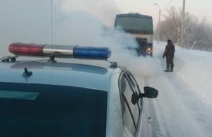 Автобус из Мульты в Барнаул из-за сильных морозов заглох на Чуйском тракте